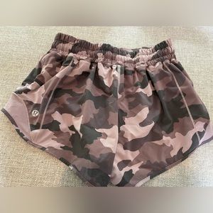 Lululemon shorts Hotty Hot size 4. Purple camo